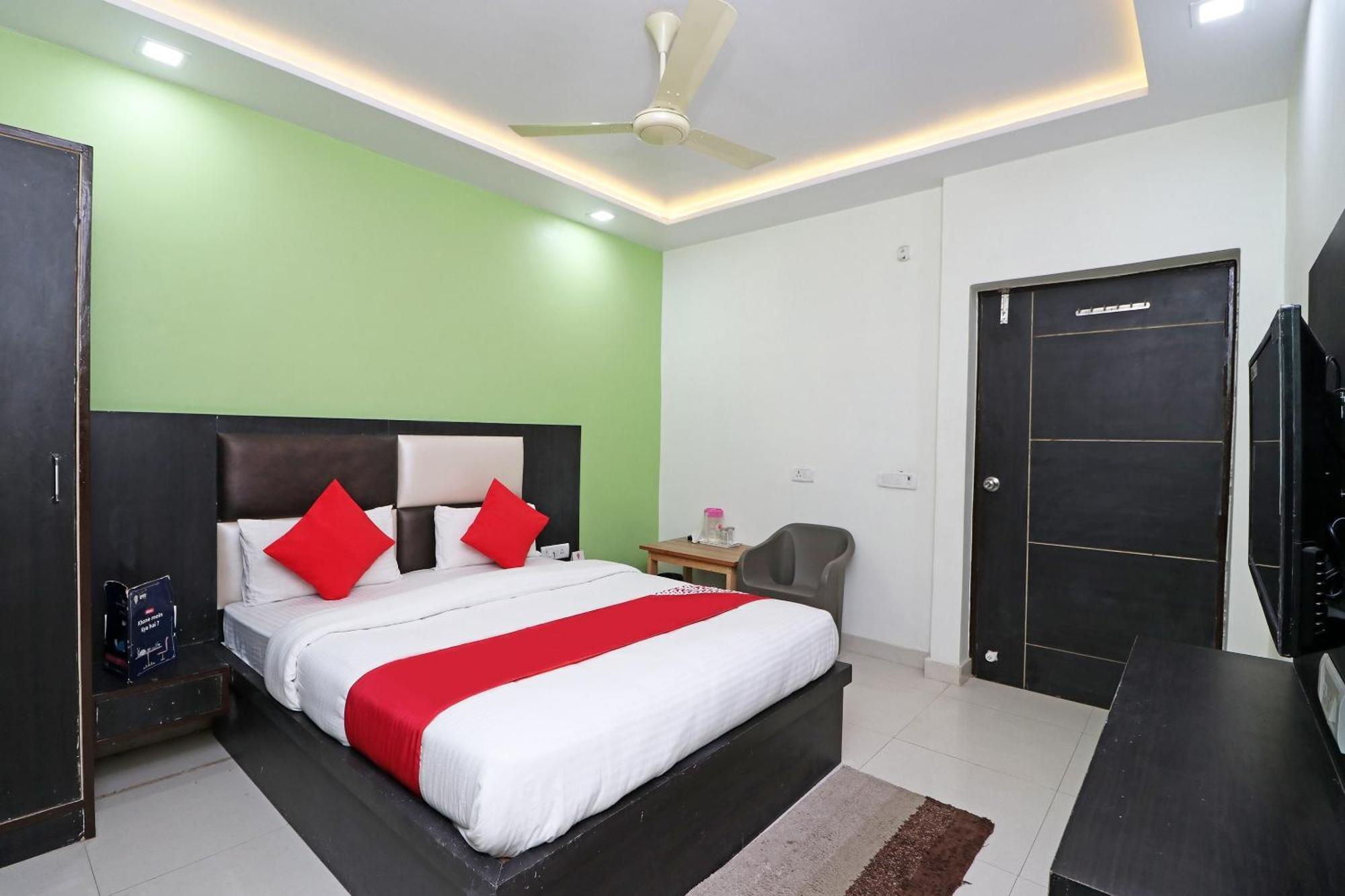 Oyo Hotel The Orient Tree Agra  Extérieur photo